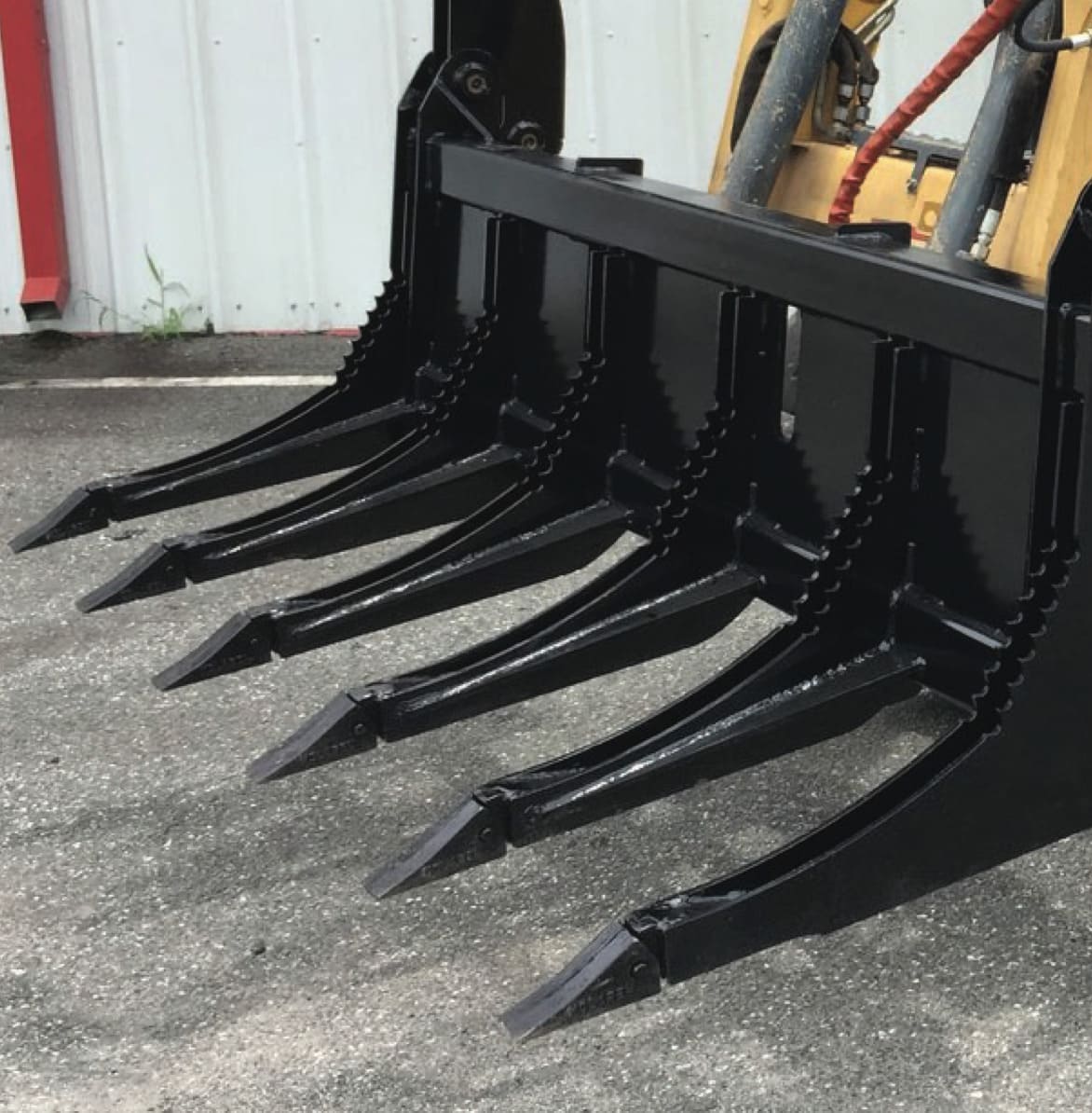 McLaren Industries Rake Grapple Severe Duty | Model 60X100X68, 60X100X76 & 60X100X86 | Width 68" To 86" | 15 To 25 GPM | For Skid Steer