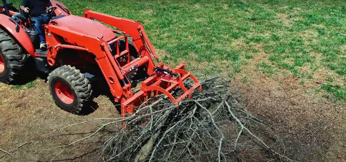 Dirt Dog Compact AG Grapple 50 | Operating Width 50" inches | Horsepower Up-To 30 HP | For Tractors