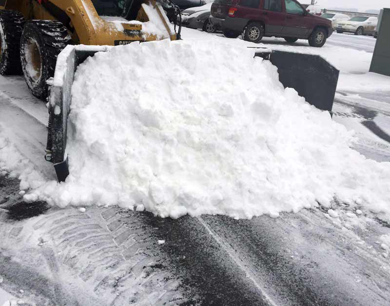 Virnig V60 Hydraulic Snow Blade/Pusher | Models HSBP120, HSBP132, HSBP144 & HSBP156 | Widths 124.5" To 160.5" | Hydraulic Flow 15 To 25 GPM | For Skid Steer