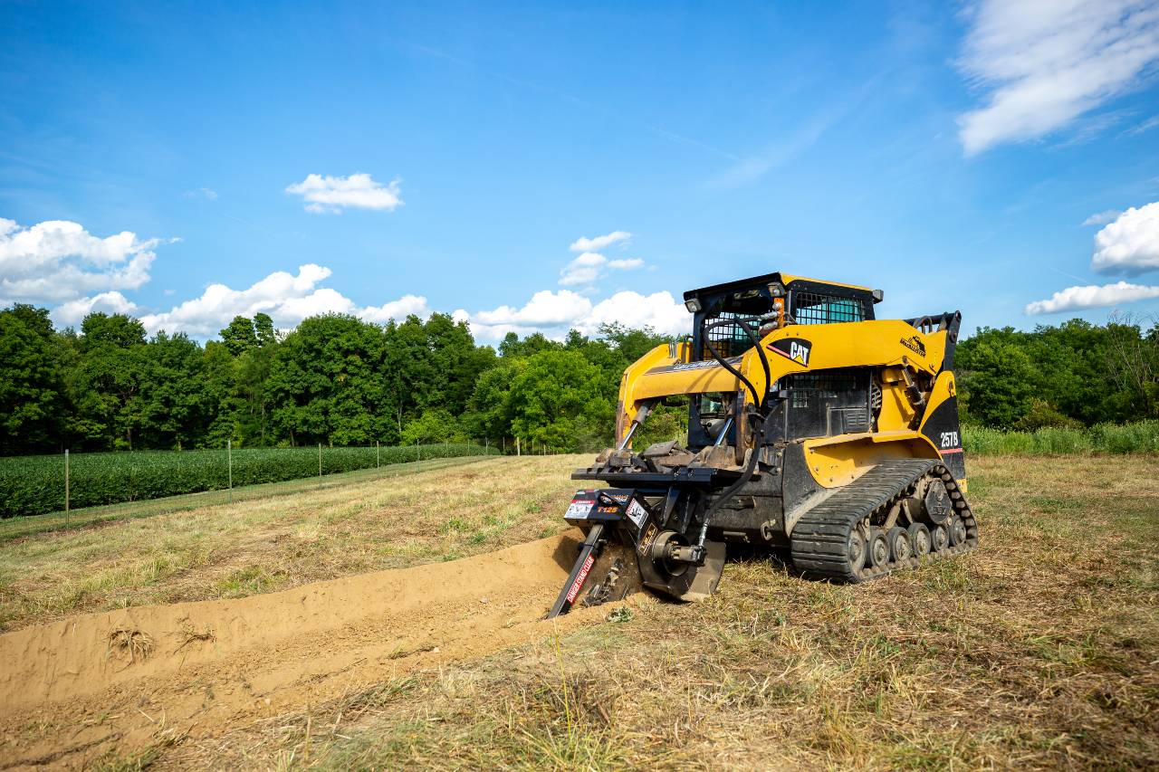 Premier Duo-Tach® Trencher Attachment | T100-I & T125-I Models for Skid Steer Loaders and Mini Skid Steers