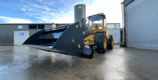 Tanco Cleanafeed | Model i60 | Width 98" | 35 GPM | 40-60 HP | For Tractors, Telehandlers & Loaders