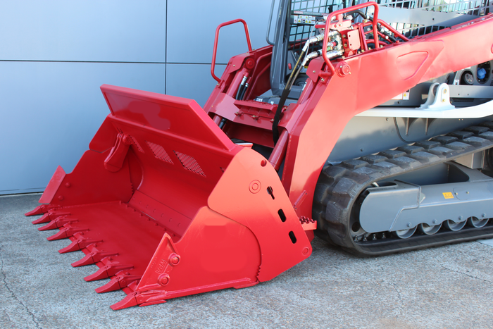 Solesbee’s TL12V2/TL12R2 Pro Series 4-IN-1 Loader Style Bucket | Tilt & Standard Control | Bucket Width 84" | 26–40 GPM | For Skid Steers