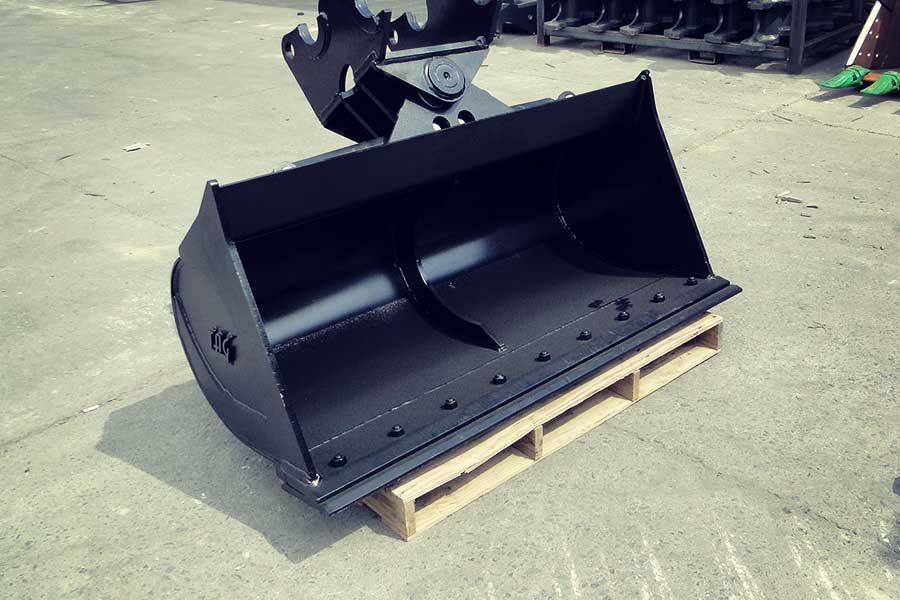 TAG Hydraulic Tilting Ditch Bucket | 30"–48" Width | Bucket Weight 428–585 lbs | 45° Hydraulic Rotation | 3–7 Ton | For Excavators
