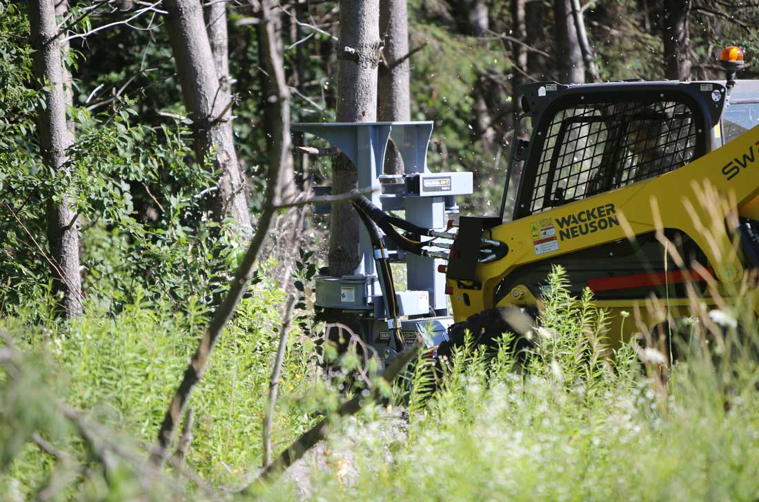 Baumalight Feller Buncher Tree Saw | Model FBS-752 | Blade Diameter 52" | Maximum Cut 20" | Hydraulic Flow 20 To 25 GPM | For Skid Steers