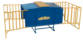 Global Equipment Twin Kreep’r II | Dual‑Sided Calf Creep Feeder | 1,200 lb Capacity
