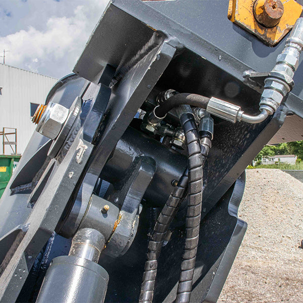 Mongo Attachments Tilt Bucket | Model MTGB900 | Width 36" | Hydraulic 45° Tilt | 2.5 To 4.5 Tons | For Excavators