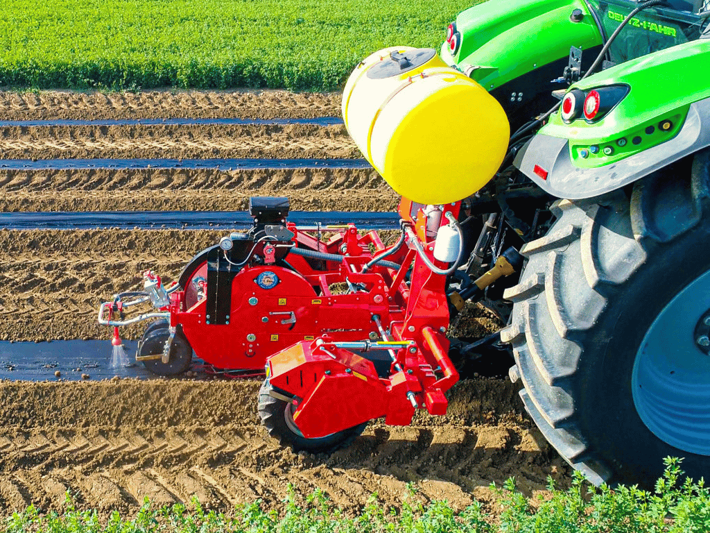 Checchi & Magli Smart Wolf Transplanter | SmartWolf+SeedPro 1-6 Rows | 79"-158" Frame Width For Tractor