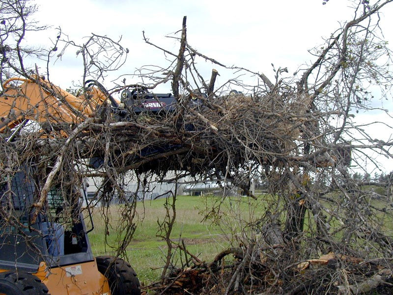 Virnig V50 Skeleton Tine Grapple | Models STG66 To STG90 | Widths 68" To 92" | Hydraulic Flow 15 To 25 GPM | For Skid Steer