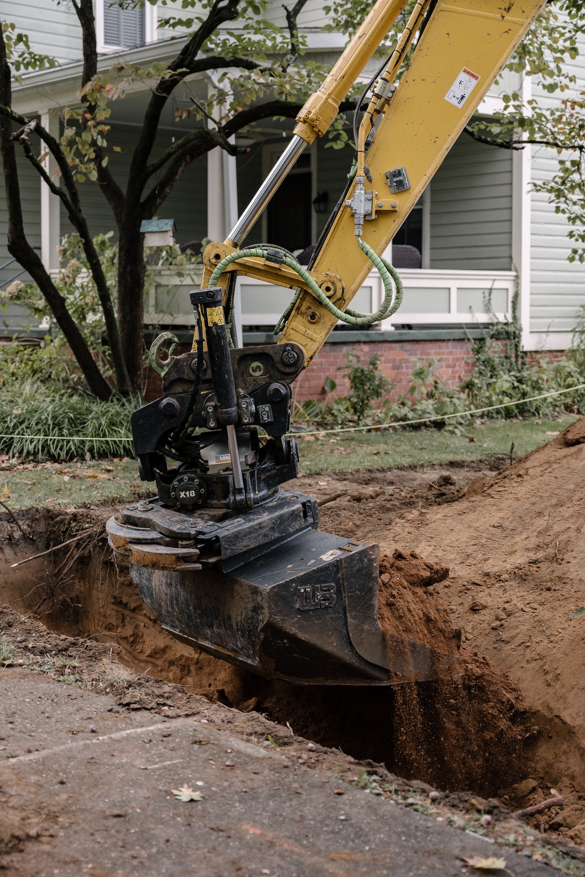 Werk-Brau Tiltrotator | Powered by Steelwrist | Model X02 To X32 | Width 16.9” To 31.8” | ±45° Tilt | 1 To 37 Tons | For Excavator