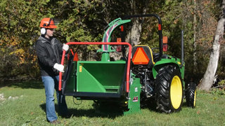 Wallenstein Wood Chipper | Models BX52R & BX52RI | Rotor Diameter 25" | Chipper Capacity 5" | 30-55 HP | For Tractors