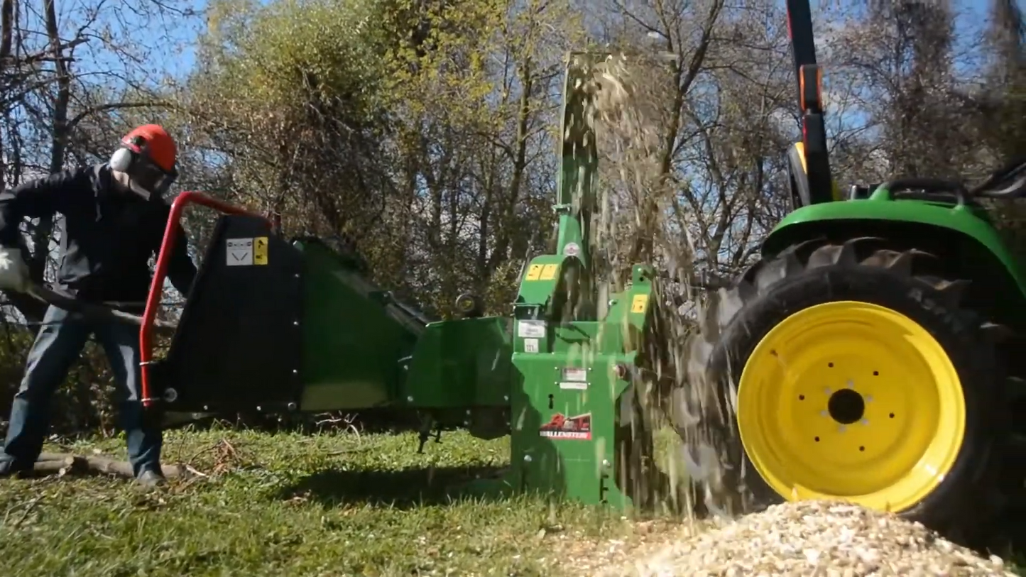 Wallenstein | Wood Chipper | Models BX52R & BX52RI | Rotor Diameter 25" | Chipper Capacity 5" | Horsepower 30-55 HP | For Tractors