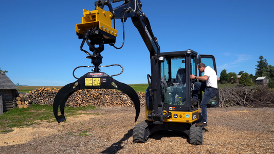 Wallenstein Log Grapple | Model LXG520R | Width 52" | Rotation 360° | Machine Size 5-7 Tons | For Excavators