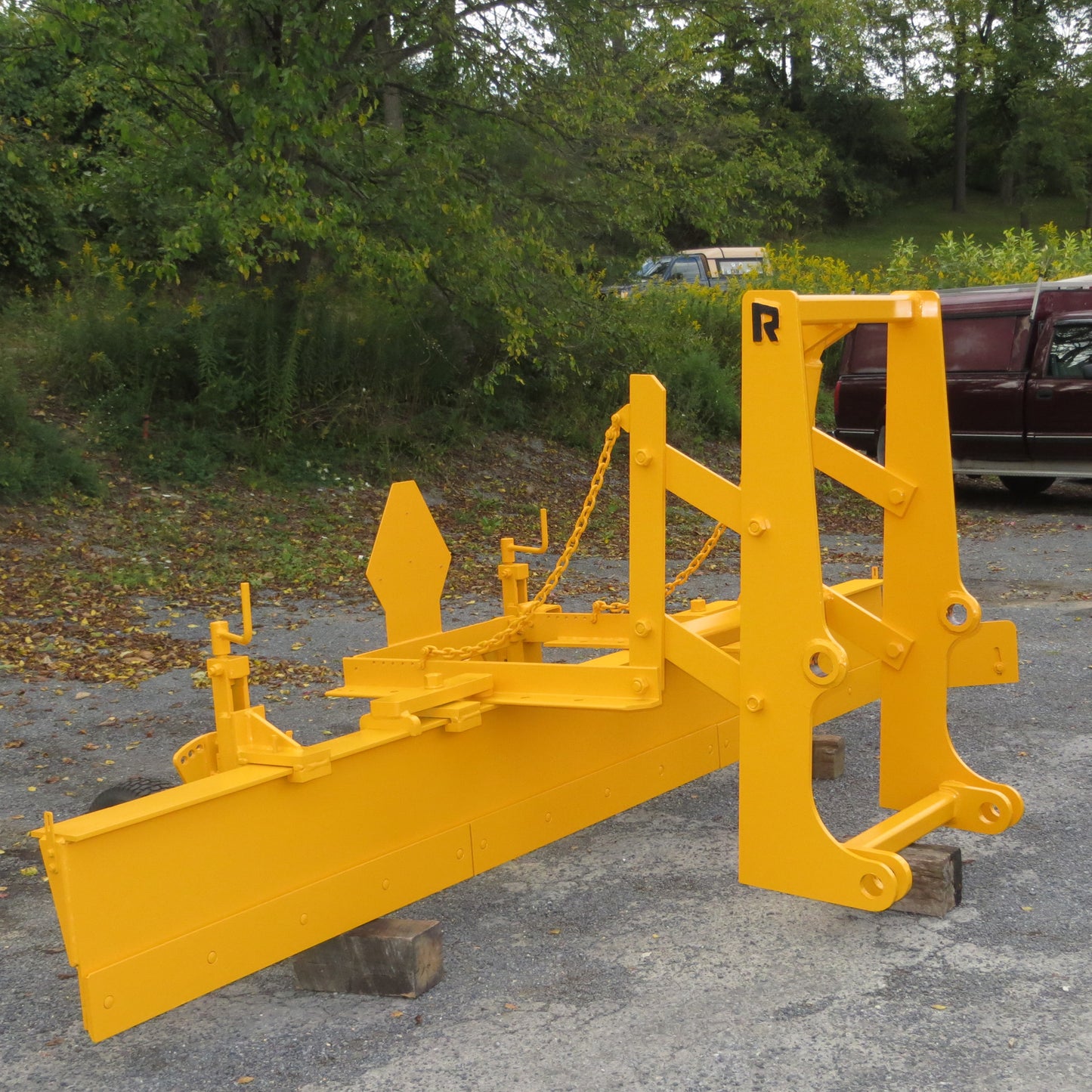 ROCKLAND WINDROW ELIMINATOR WITH ADJUSTABLE BLADE FOR TRACTOR