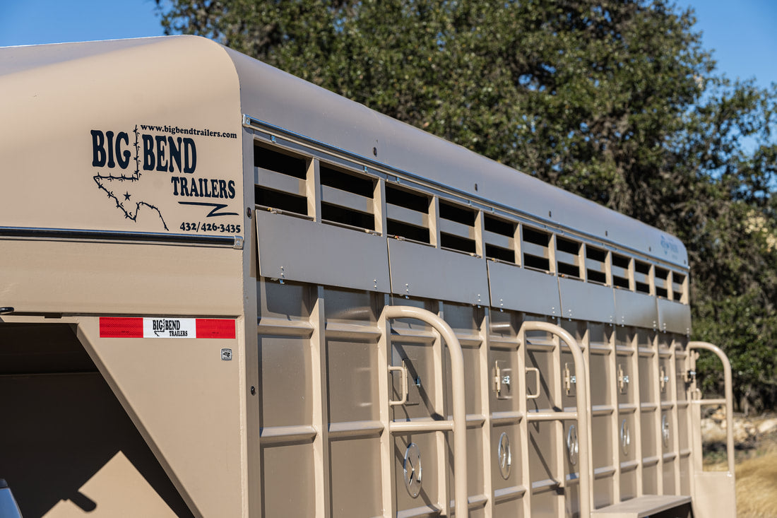 Exotic Game Control Super Exotic Bifold Game Trailer | 24' Long x 6'8" Wide x 6'6" Tall | 3 Full-Size Escape Gates