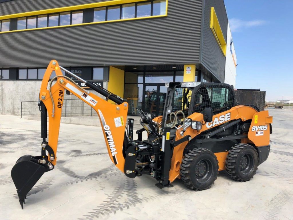 EI Attachments Backhoe | Model OP04CUIO | Includes 16" Bucket and Mount | 11' 5" Digging Depth | Hydraulic Flow 18‑25 GPM | For Skid Steer