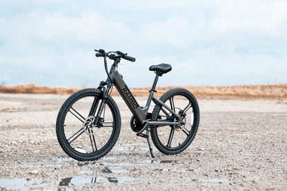 Rambo | E-Bike | Model Kid's 24" Chameleon | 250W Rear Hub Motor | 24V 10.5Ah Integrated Battery | Up to 15 Miles Range | Speed Up-To 17 Mph | For Kids Ages 9–14