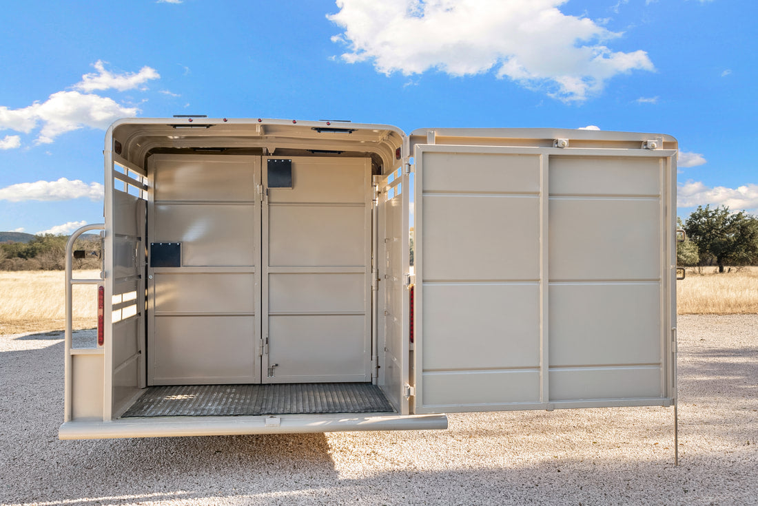 Exotic Game Control Super Exotic Bifold Game Trailer | 24' Long x 6'8" Wide x 6'6" Tall | 3 Full-Size Escape Gates