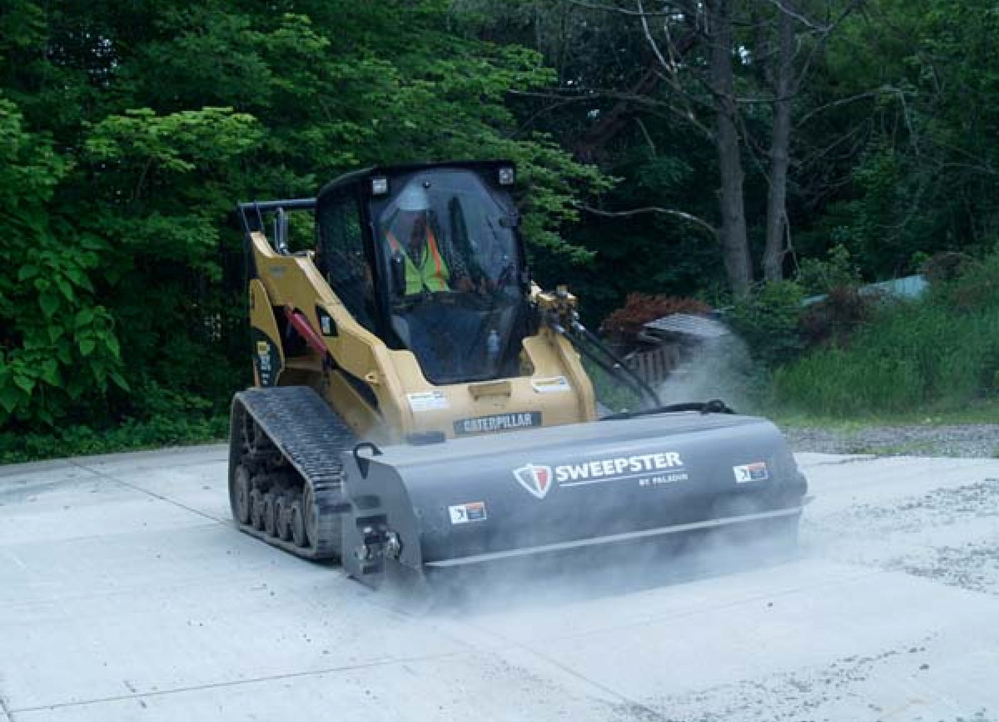 PALADIN BROOM BUCKET SSL 15GPM-25GPM 60",72" & 84" WORKING WIDTH FOR SKID STEER