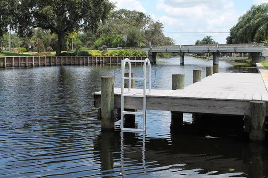 RIO MARINE CUSTOMS | 5-Step Retractable Dock Ladder | Model LD5LF-SHP | 17 9/16" W x 60" H | 550 lbs Capacity | Fixed, Floating, Pontoon & Seawall
