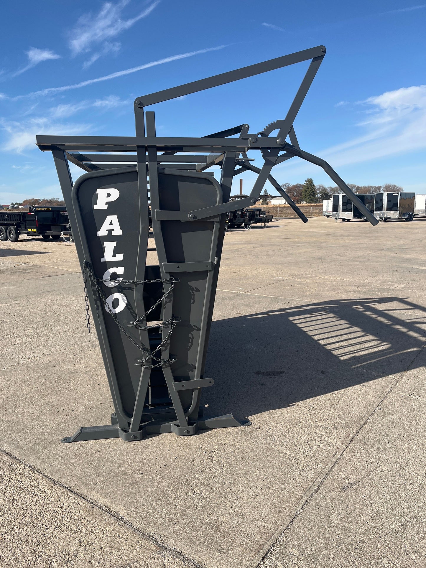 Palco Cattle Chute | Model MS8 | 51.5" Width | 1,030 lbs | For Cattle Ranch & Livestock Operations