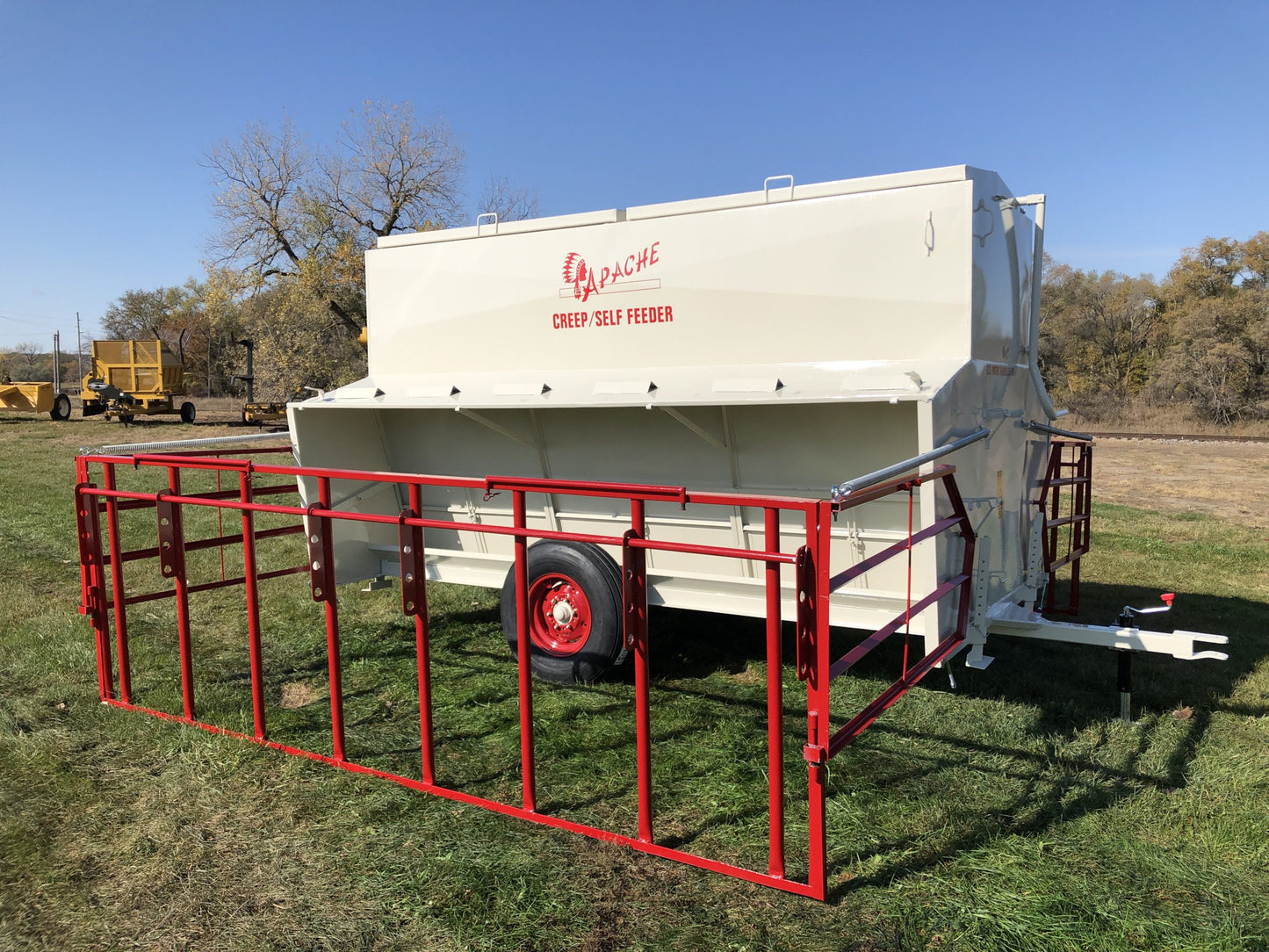 Apache Equipment 225 Creep/Self Feeder | Length 12' | Capacity 225 Bushel | Portable & Skid | For Daily Feeding Pressure