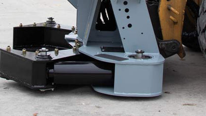 Baumalight | Horizontal Tree Shear | ISH918G | Limb Size 18" | Weight Class 7,000–18,000 lb. | Hydraulic Flow 20–70 GPM | For Skid Steers