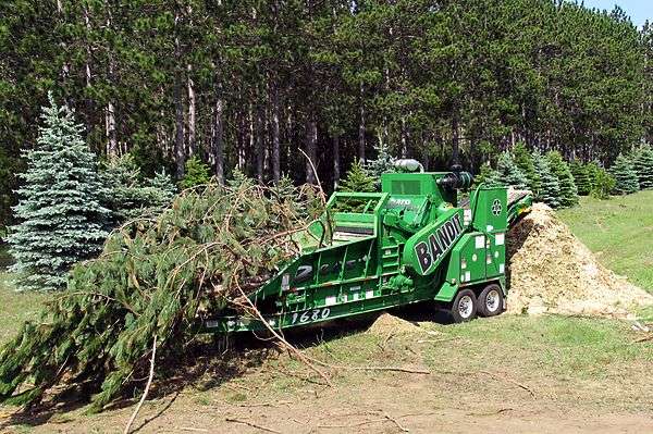 2025 Bandit Beast Horizontal Grinder | Model 1680XP - Track & Towable | Width 99" & 102" inches | Diesel Engine Horsepower Up-To 321 HP