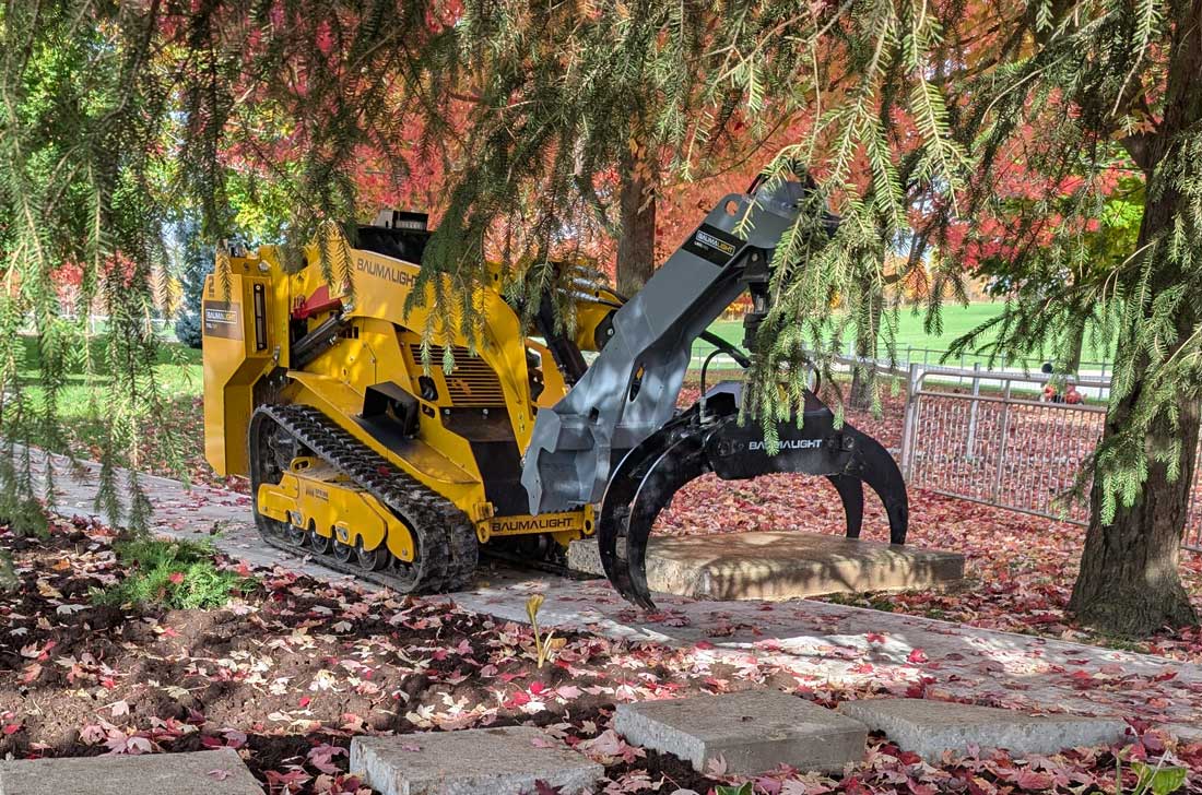 Baumalight Mini Skid-Steer Log Grapple w/ Rotator | Model LMR316G | Width 34" | 5-20 GPM | For Mini Skid Steers