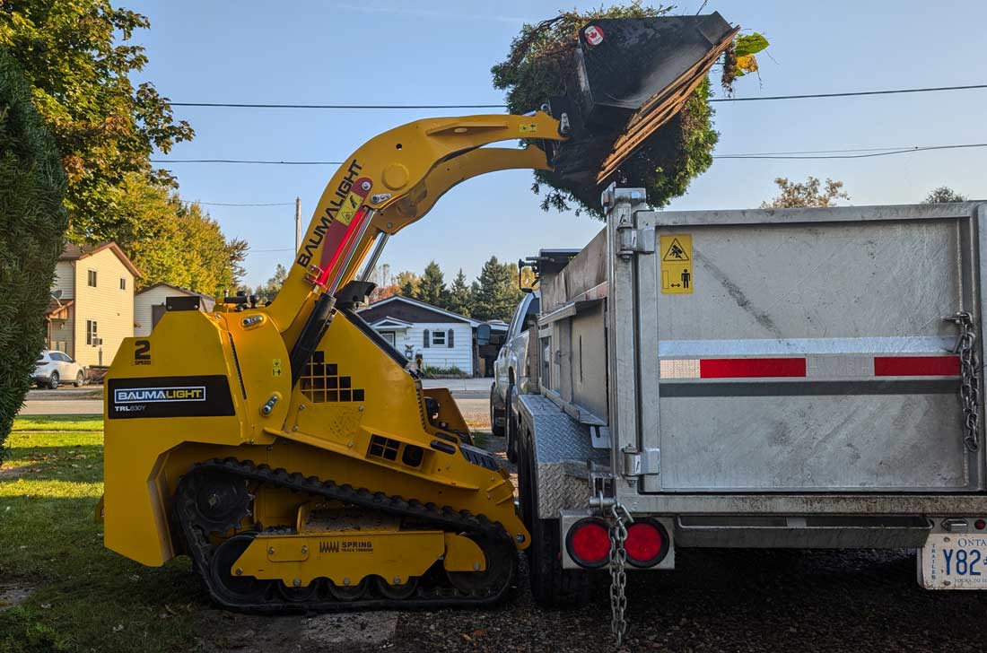 Baumalight Mini Track Loader | Model TRL630Y | Width 40" | Yanmar 22.8 HP | 2-Speed | 10.5 GPM
