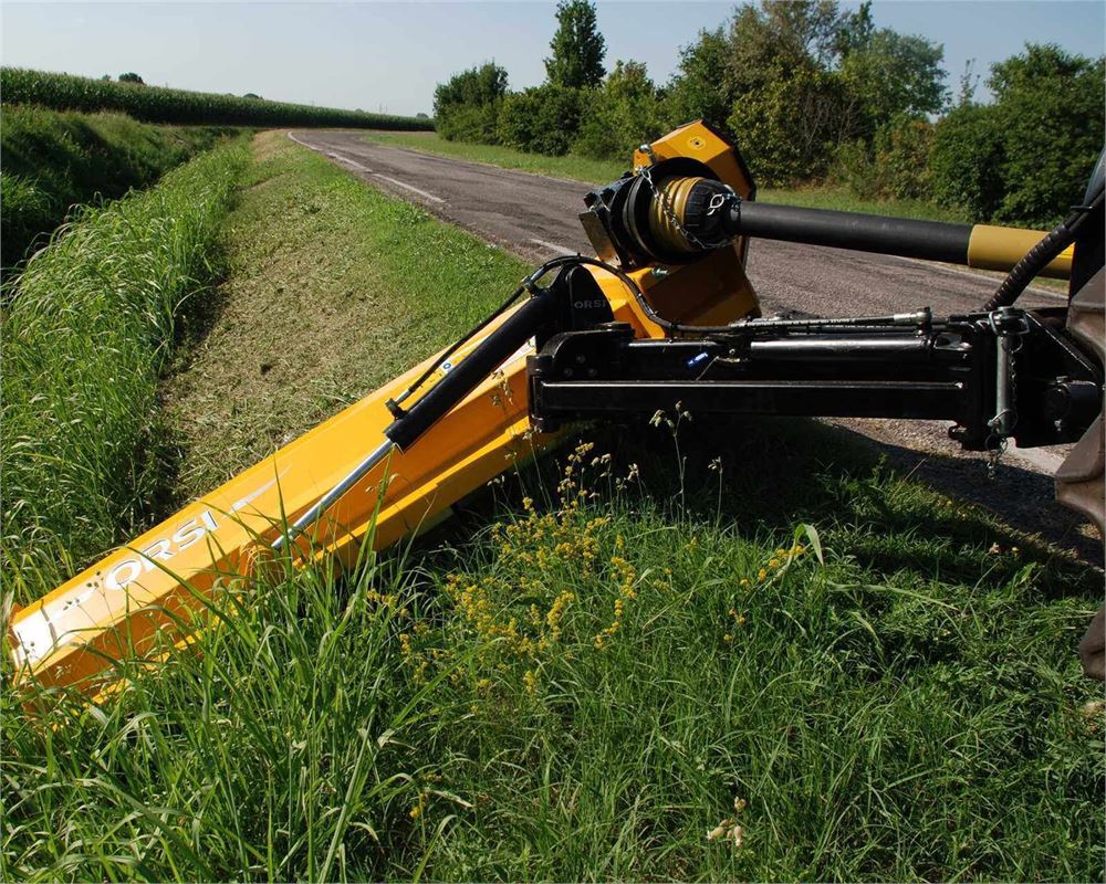 Orsi Flail Mower Slope | Working Width 41" To 75.5" inches | Horsepower 35-70 HP  | For Tractors