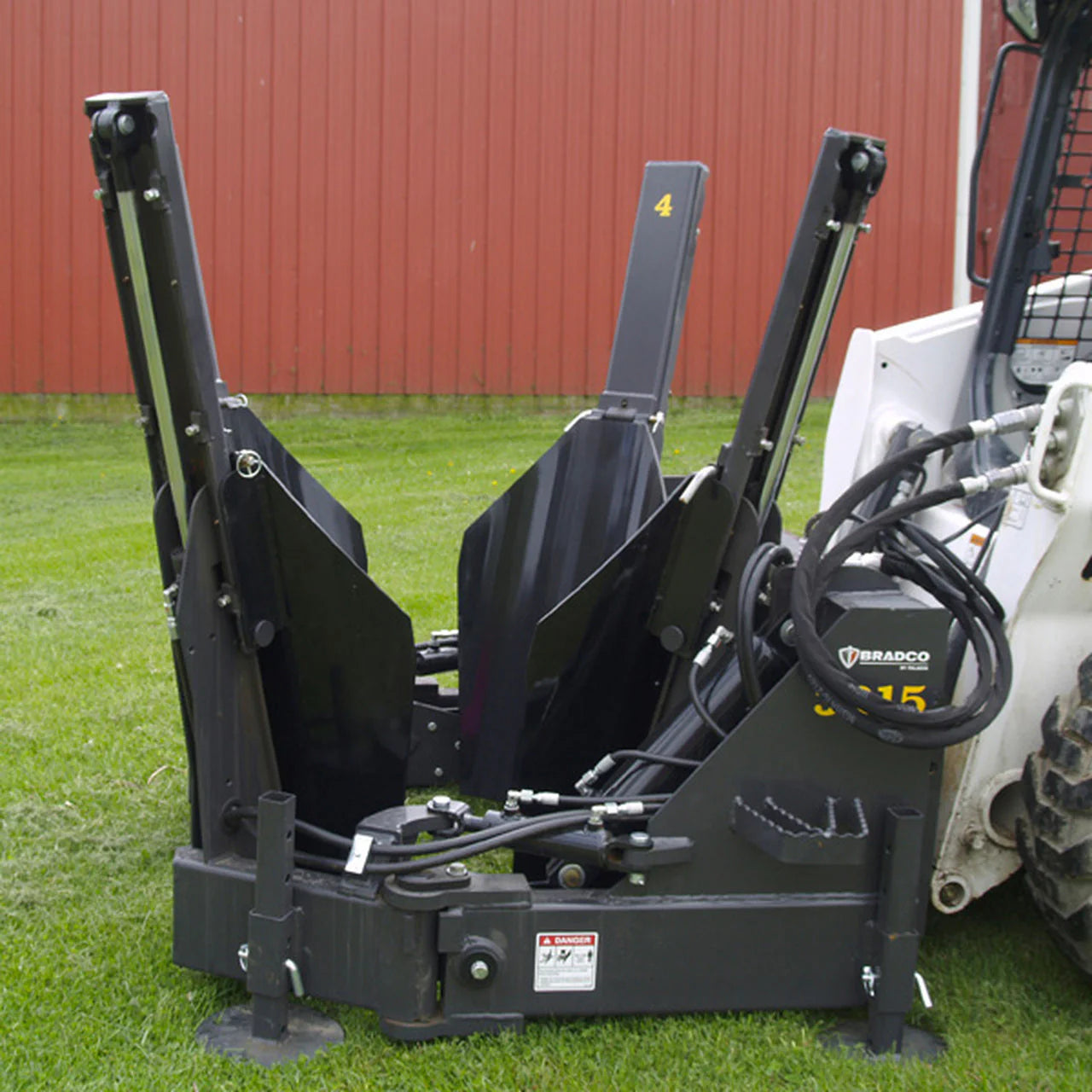 Paladin Tree Spade | Root Ball 32"–44" | Cutting Angle 25° | 31" Digging Depth | 10 GPM | For Skid-Steer Loaders