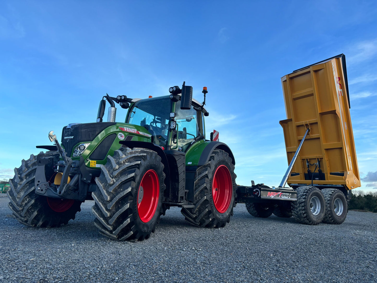 MDE MACHINERY NEXTGEN-X 32,000 LBS-40,000 LBS DUMP TRAILER FOR TRACTOR