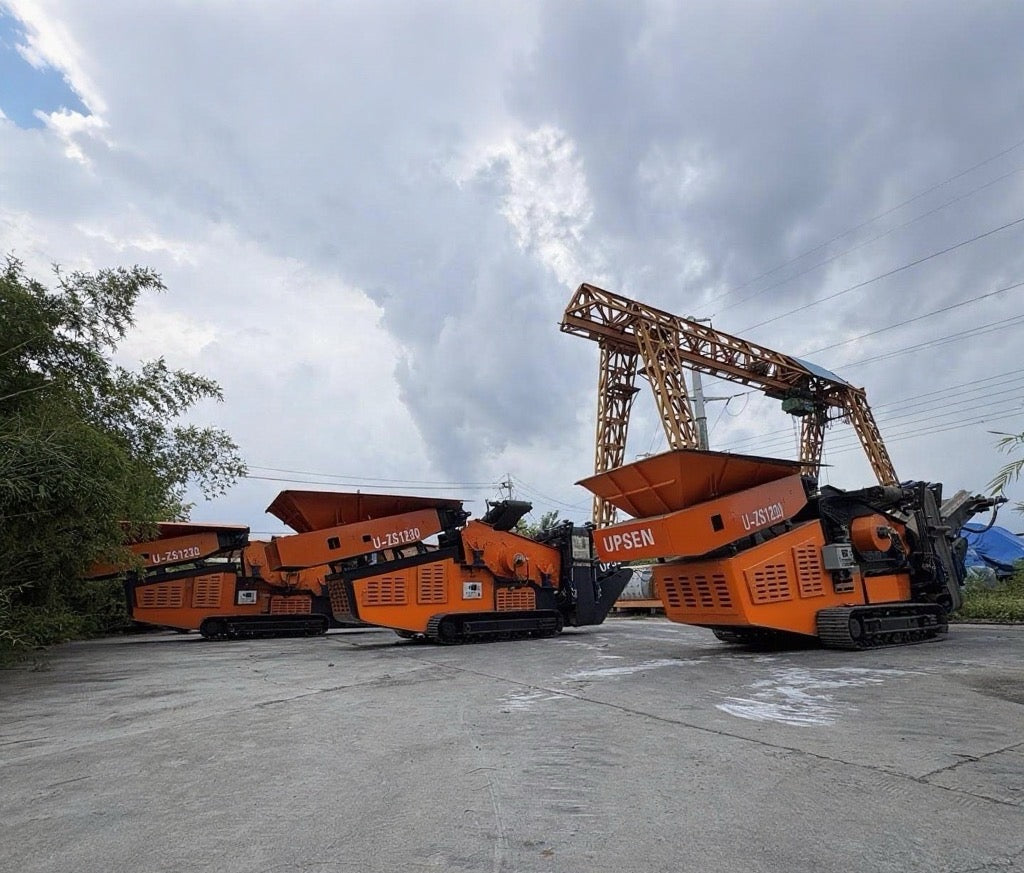 Upsen Heavy-Duty Screener / Scalping Screen | U-ZS1230 & U-ZS1545 | Hopper Volume 3-7 Cubic Meter | Max Feed Size 500-800 mm