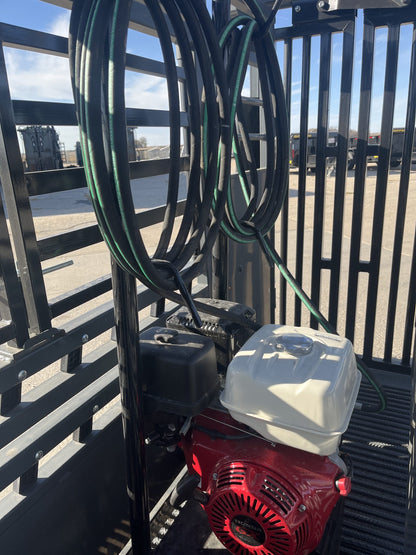 Palco Premium Hydraulic Chute | Model HSP12 | Width 53" | 2,200 LBS | For Cattle Operations & Ranches