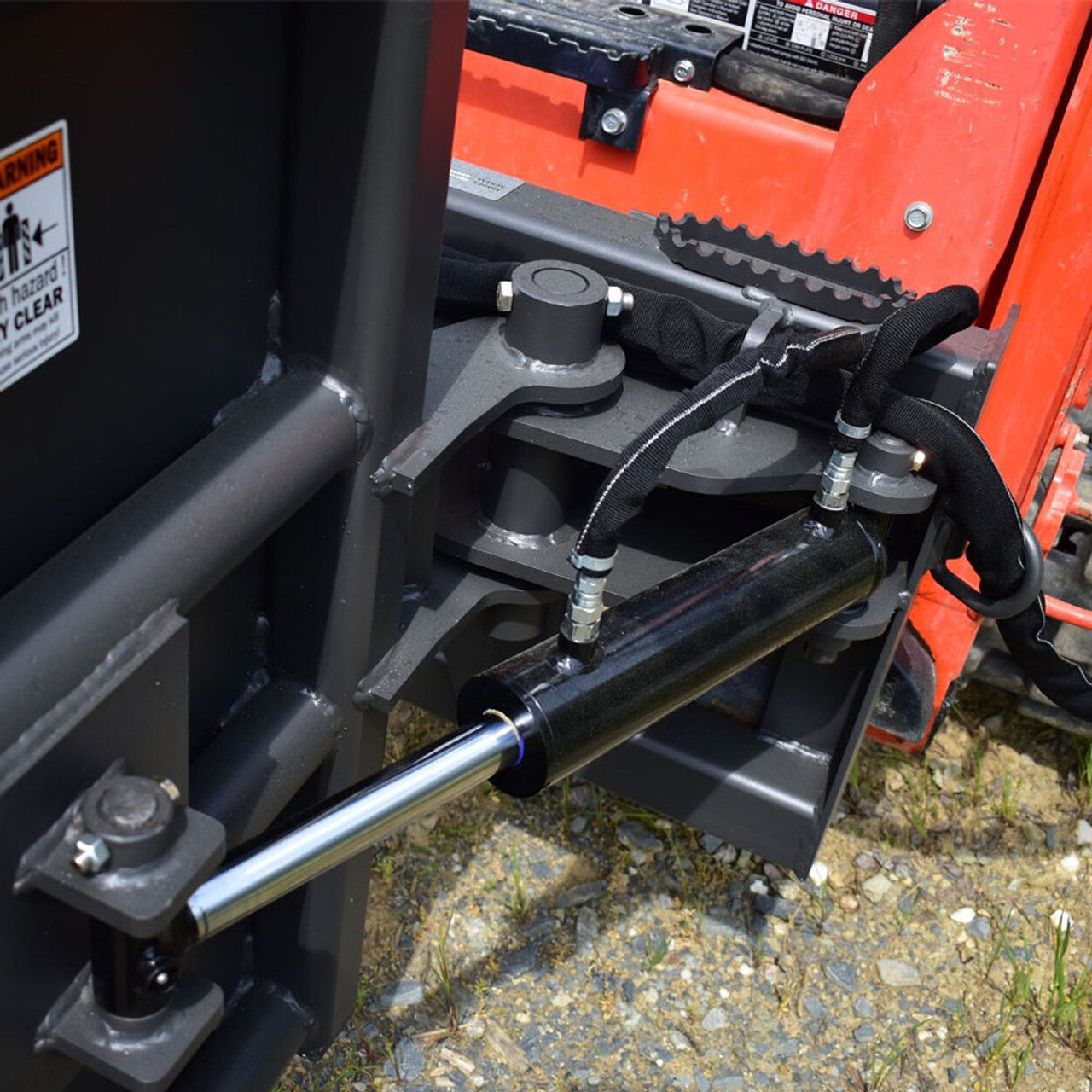 CID X-TREME BALE SQUEEZER ATTACHMENT FOR SKID STEER