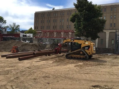 Ez Spot Ur Attachment 5 Finger Rock & Tree Hand | Model EZ-2010 | 42" Opening | 20–30 GPM | 3–5 Ton | For Skid Steer, Compact Track Loaders, Wheel Loaders, Excavators, Mini Excavators, Telehandlers & Backhoes