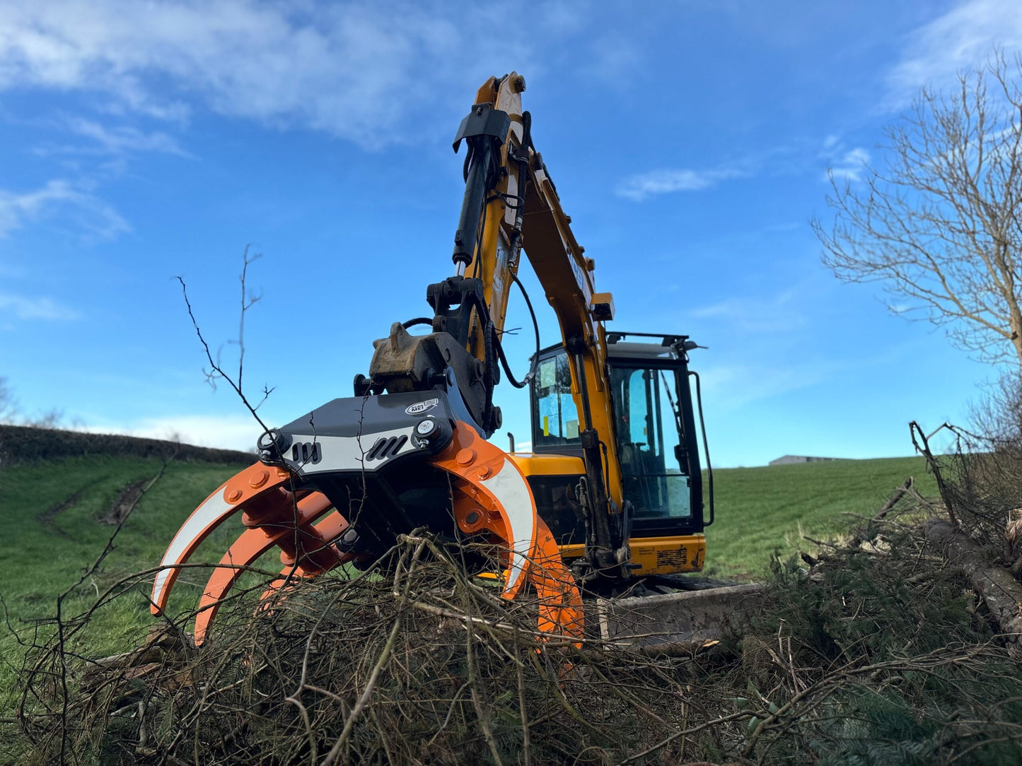 MDE MACHINERY 27.55" TO 43.33" LOG & DEBRIS GRAPPLE FIXED POSITION EXCAVATOR FOR EXCAVATOR