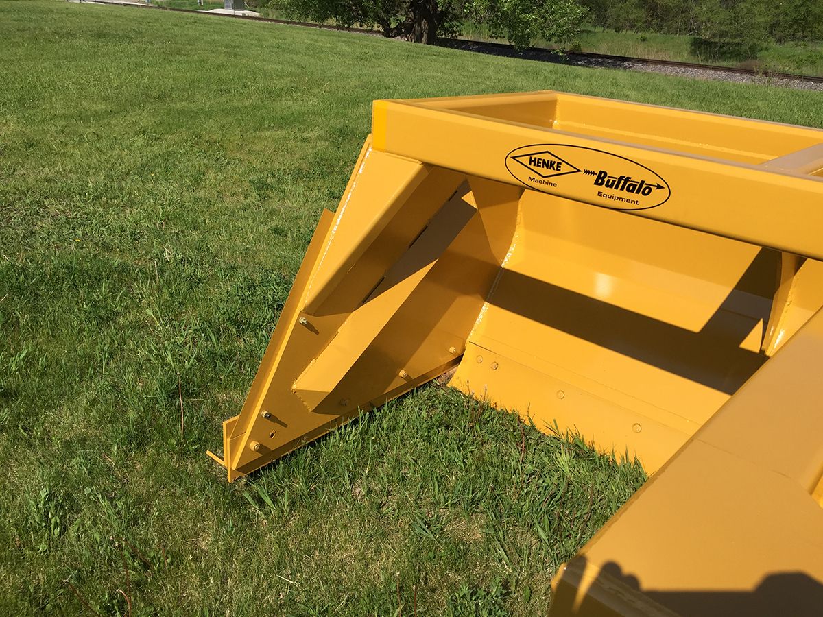 Apache Henke Buffalo 14' Heavy Duty Feedyard 3-Point Scraper w/Skids | Working Width 14' | 150–275 HP | For Tractors