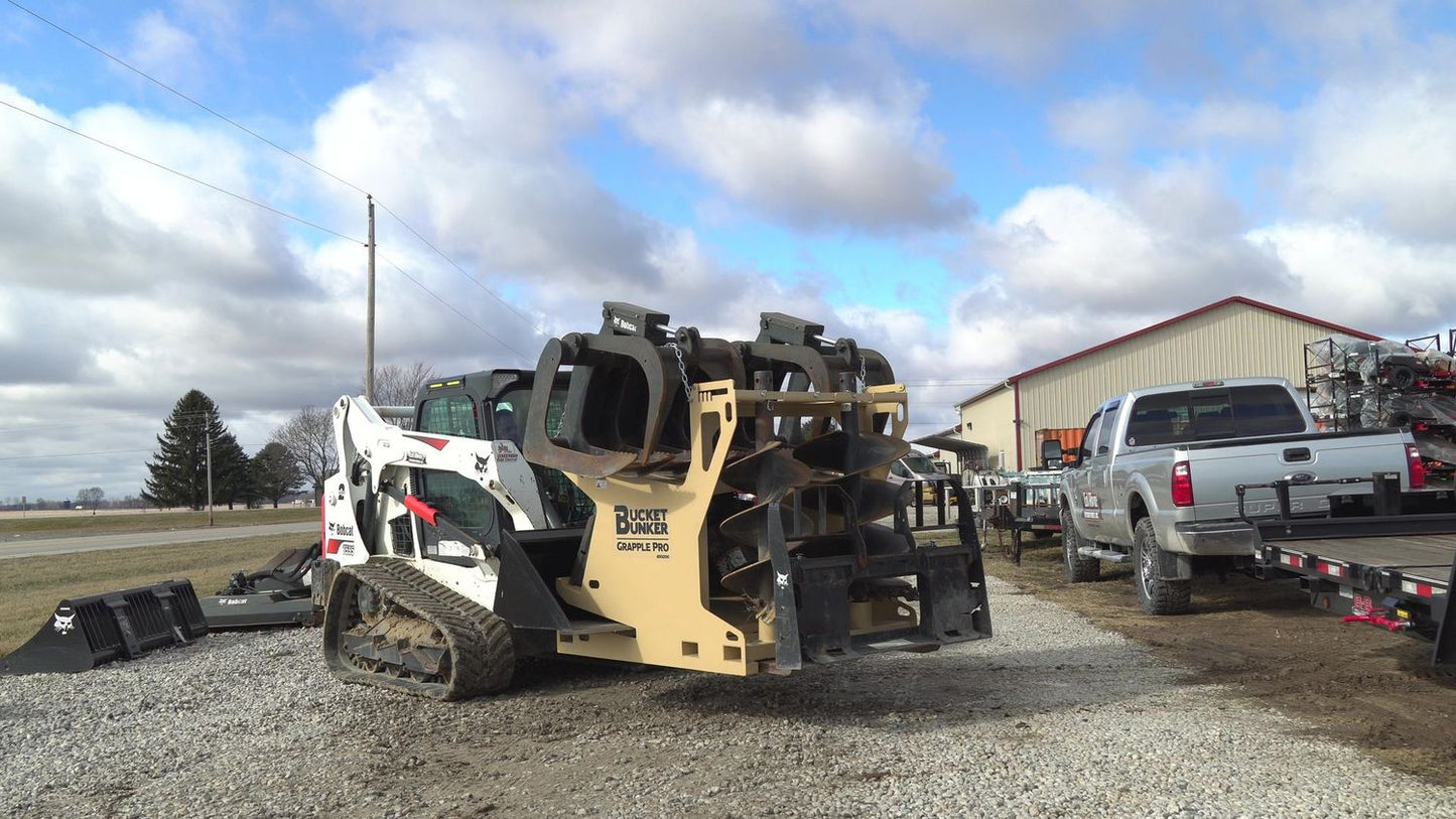 Bucket Bunker Grapple PRO | Width 48" | Length 60" | Hydraulic Flow Range 15-30 GPM | For Skid Steers