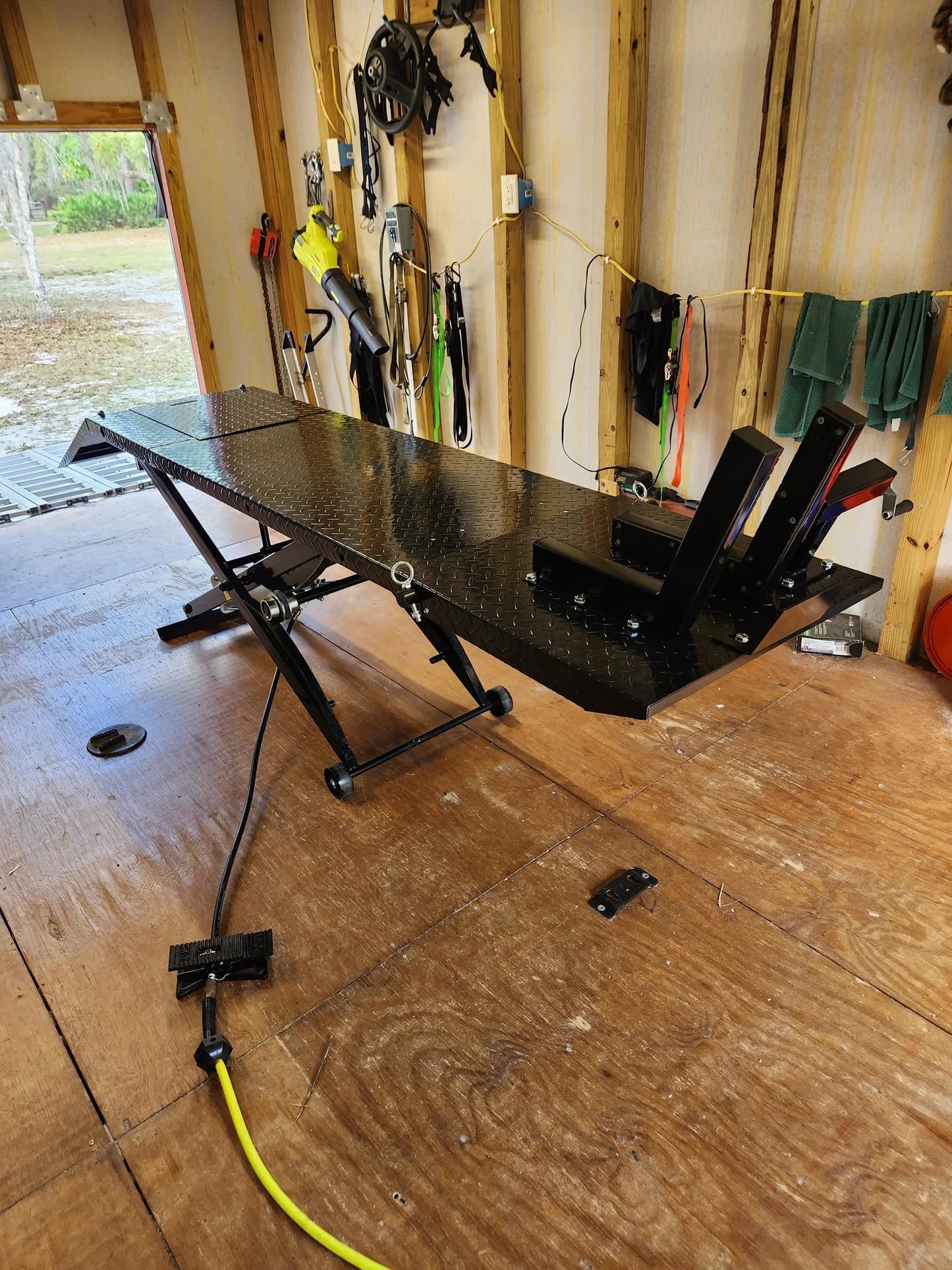 Black Widow Extra-Long Pneumatic Motorcycle Lift Table | Model BW-1000A-XL | Size 92.75" x 24" | PSI Air 90 To 100 | For Street, Cruiser & Sport Bikes