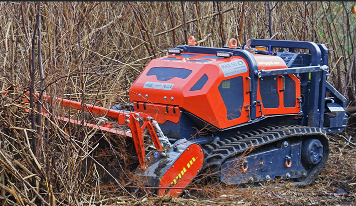 SEPPI MAX50/SMWA 175 W/KNIVES & CARBIDES RC REMOTE CONTROL CARRIER WITH FORESTRY MULCHER OR FLAIL MOWER