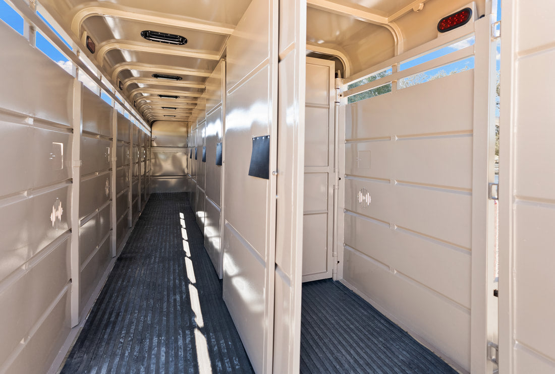 Exotic Game Control Super Exotic Bifold Game Trailer | 24' Long x 6'8" Wide x 6'6" Tall | 3 Full-Size Escape Gates