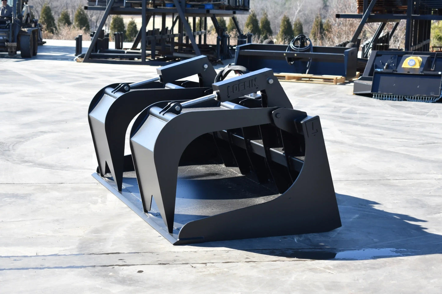 Loflin Fabrication Monster Grapple Bucket | 72" To 96" Width | Hydraulic Flow 44 To 86 GPM | For Skid Steers