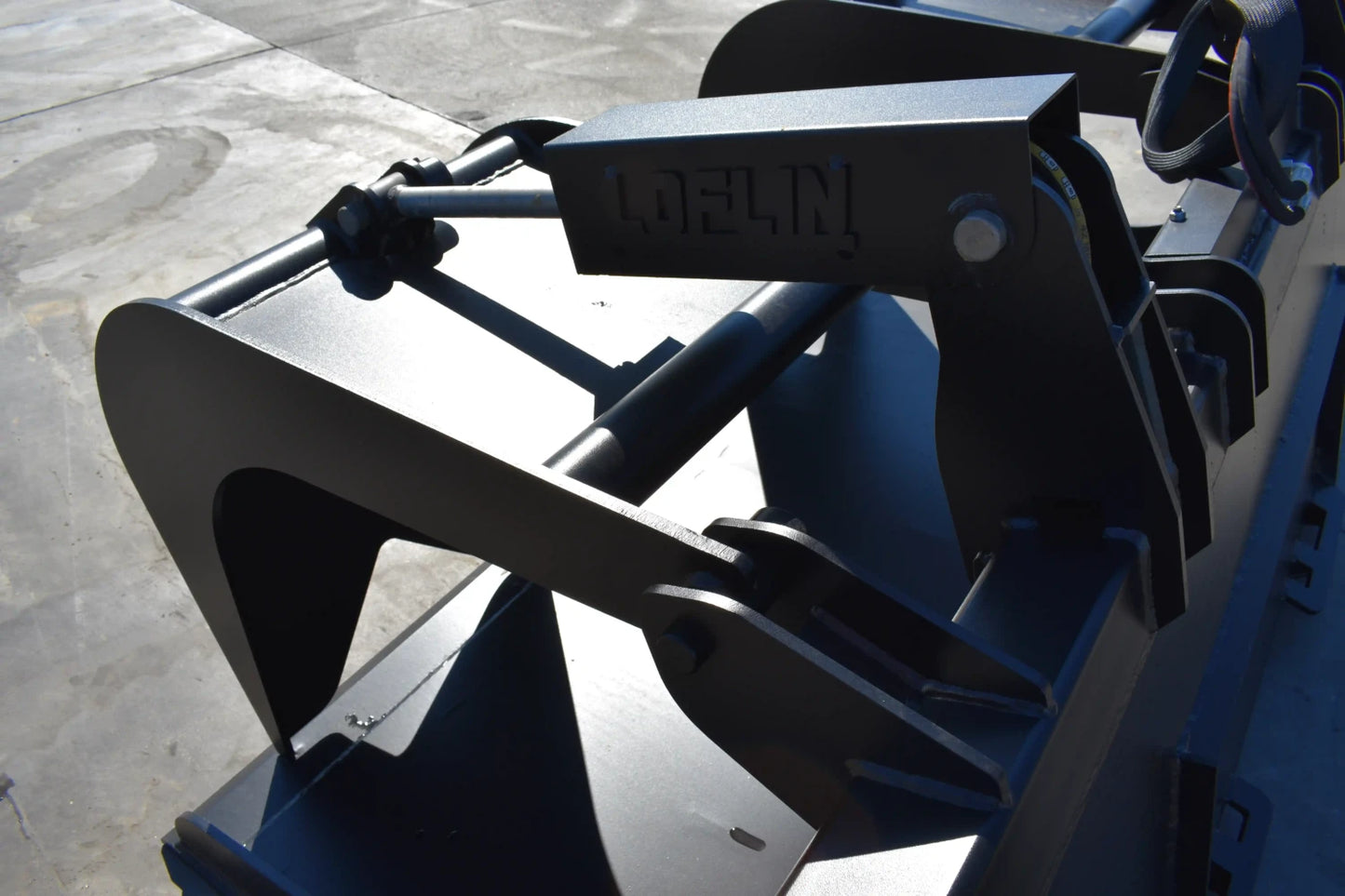Loflin Fabrication Monster Grapple Bucket | 72" To 96" Width | Hydraulic Flow 44 To 86 GPM | For Skid Steers