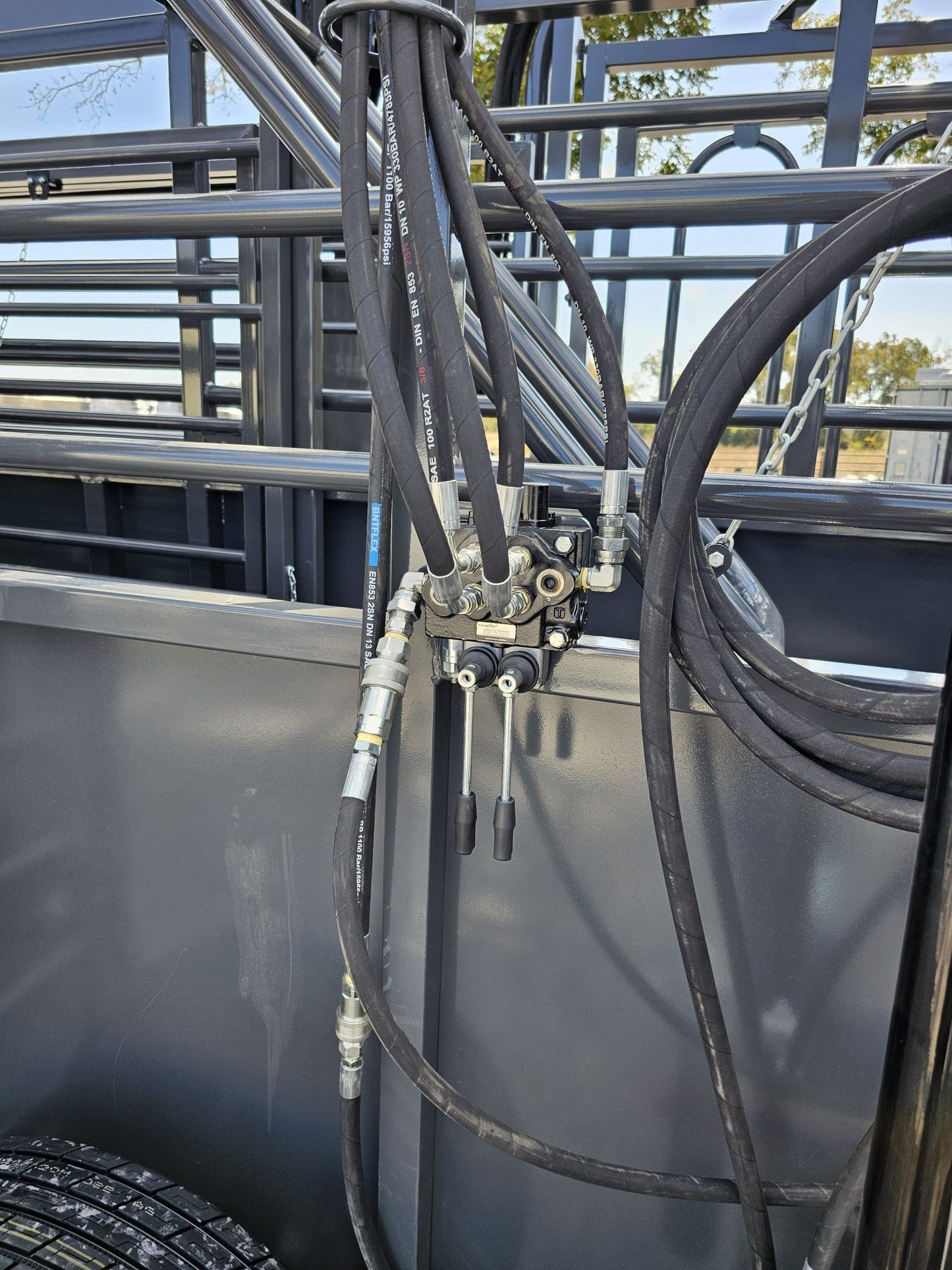 Palco Hydraulic Portable Corral | Model Portable Corral | 100 Cows | Ranch Facilities