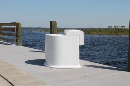 RIO MARINE CUSTOMS | Fiberglass Leaning Post with Livewell | Model CMLPLW-BRRH | 31" L x 31" D x 30" H | 40-Gallon Capacity | For 17' to 24' Feet Boats