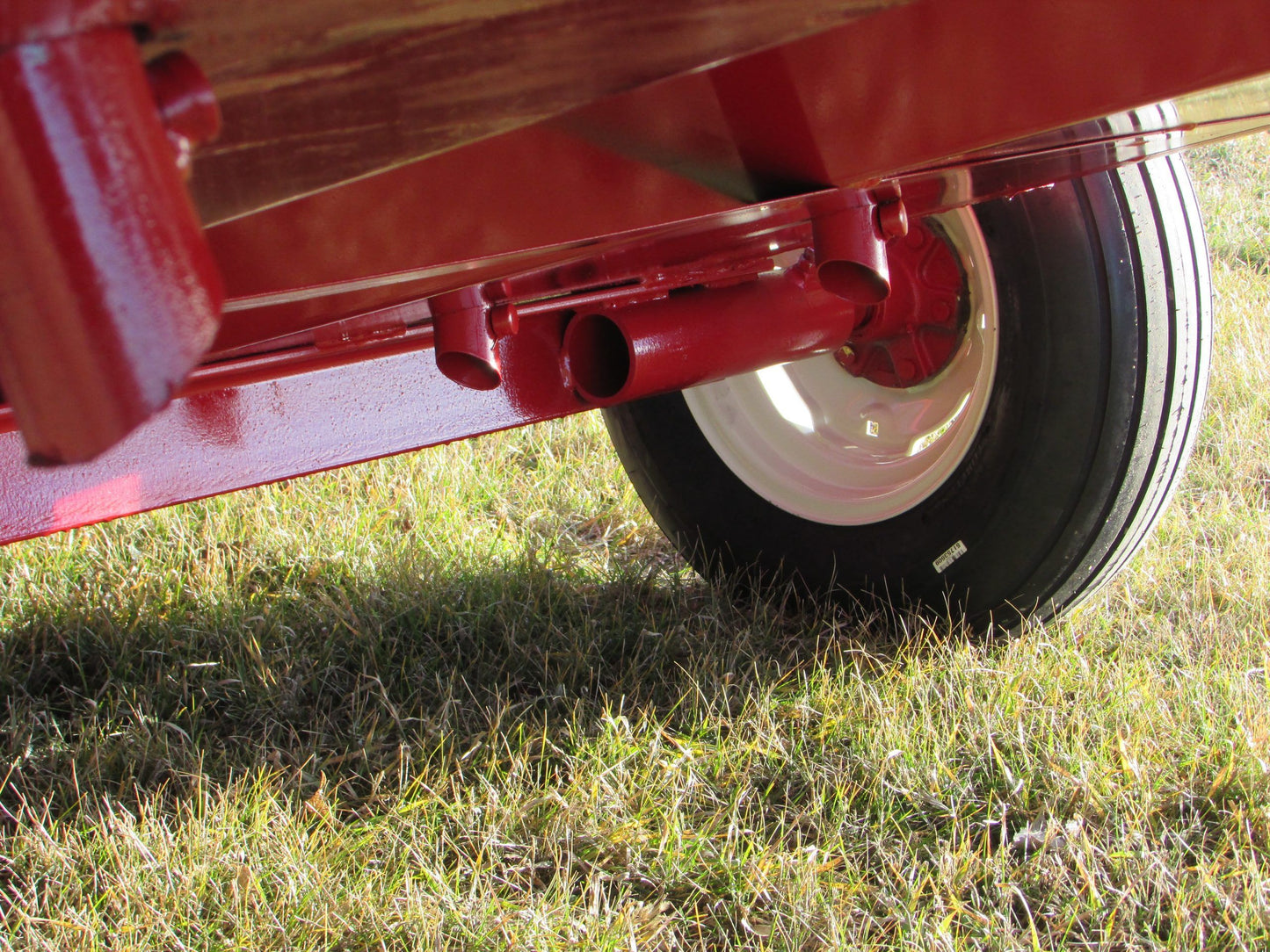 Apache Equipment 20' Narrow Feeder Wagon | Length 20' | Single‑Axle | For Livestock Feeding