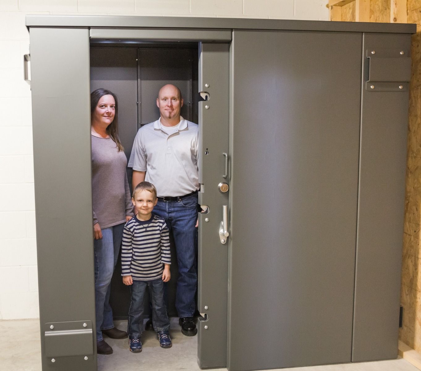 Swisher 14-Person ESP Safety Shelter | Model SR84X084G | 87" External Length | EF5 Tornado Protection | Up to 14-Person Capacity | FEMA & NSSA Certified Safe Room