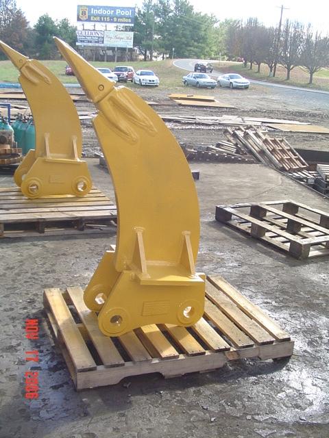 IS ATTACHMENT AR400 STEEL FROST RIPPER FOR 525 LBS SMALL EXCAVATOR