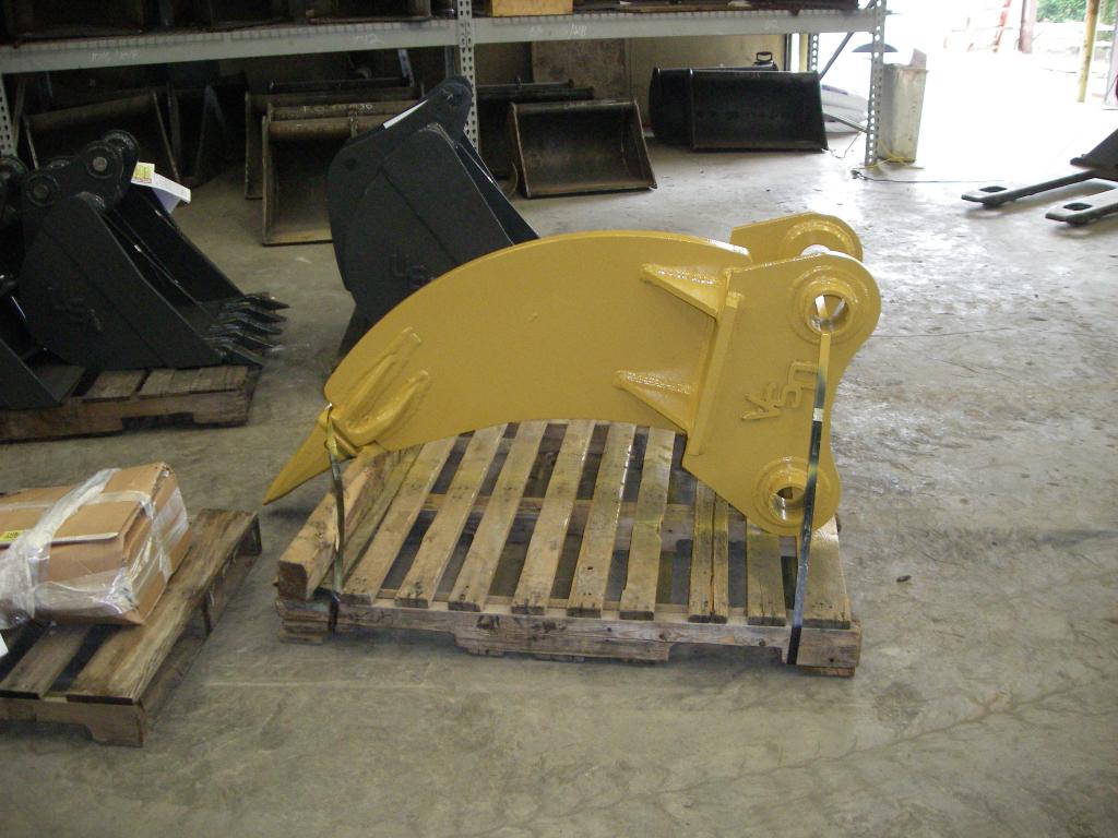 IS ATTACHMENT AR400 STEEL FROST RIPPER 16000 TO 100000 LB EXCAVATOR